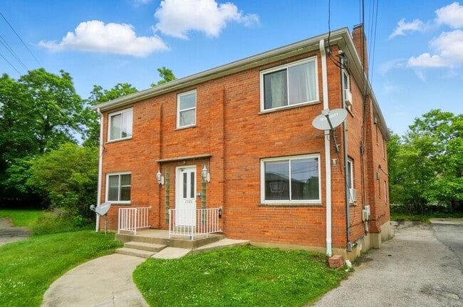 Photo - 3926 E Gatewood Ln Unit # 3