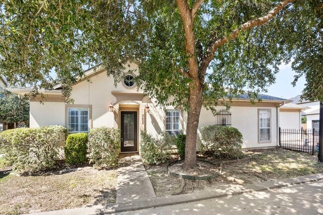 Building Photo - 3429 Clearview Cir