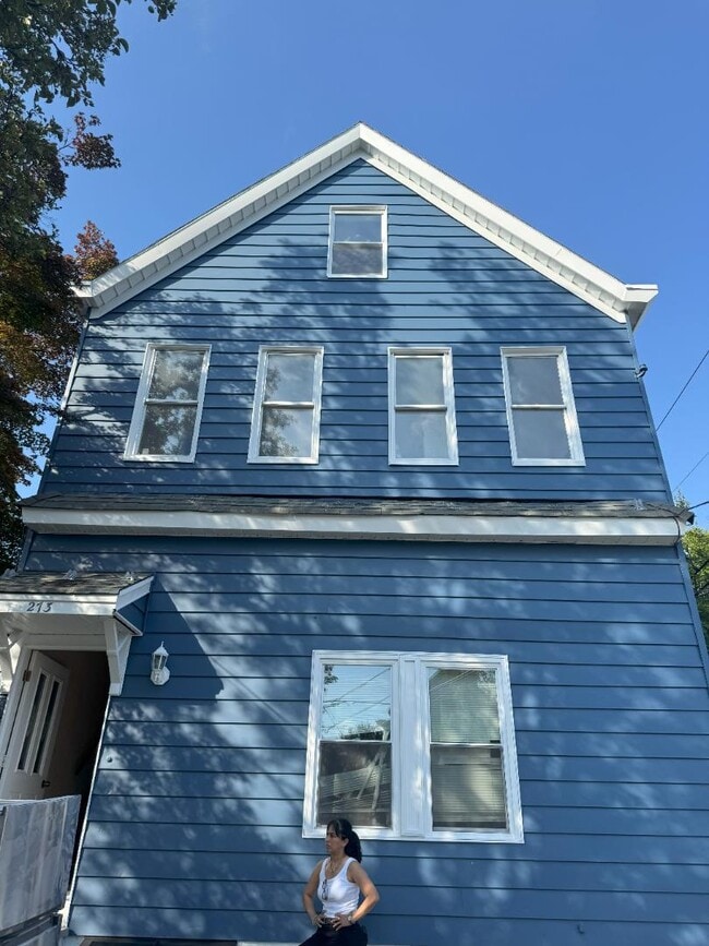 273 Maple Ave