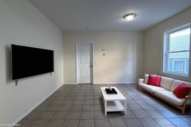 Photo - 236 Greenwich Ave Unidad 5