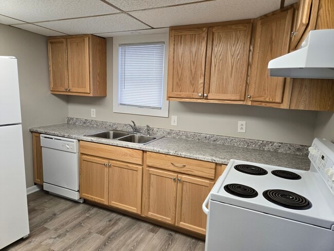 Photo - 18685 W Spring Lake Rd