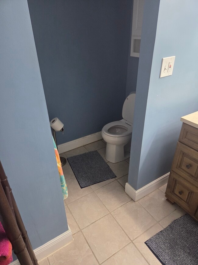 Photo - 215 Cypress Way E Unit D1