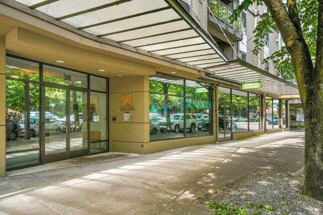 Photo - 5001 California Ave SW Unit Apt #212