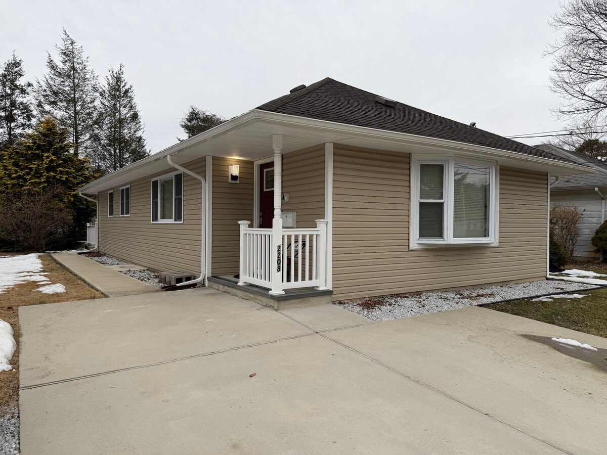 Photo - 2208 Mount Carmel Blvd