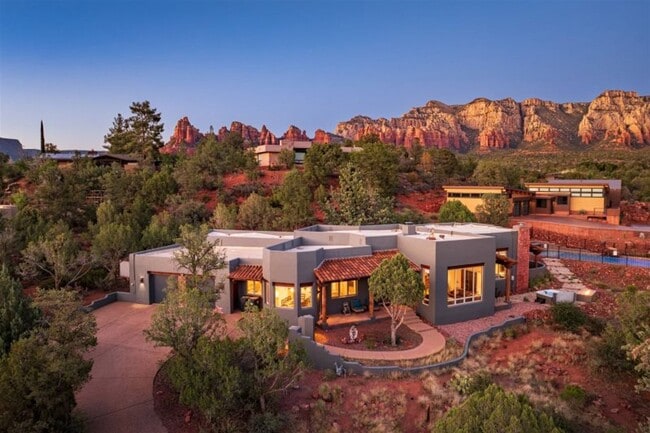 Breathtaking Luxury Home Basking in Sedona... - Breathtaking Luxury Home Basking in Sedona...
