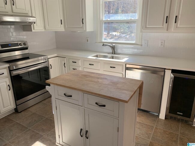 Photo - 1624 Lakewood Dr