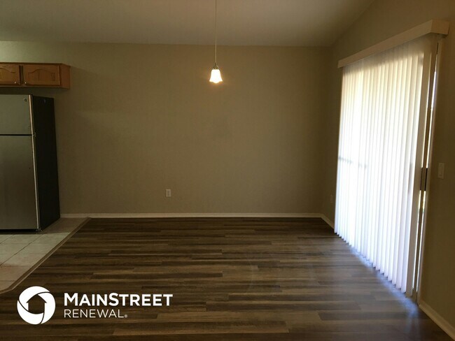 Photo - 8856 W Griswold Rd