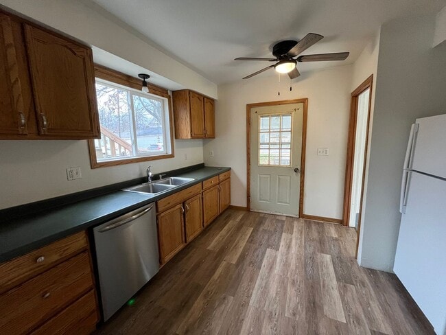 Photo - 210 N 1st Ave Unit Lower