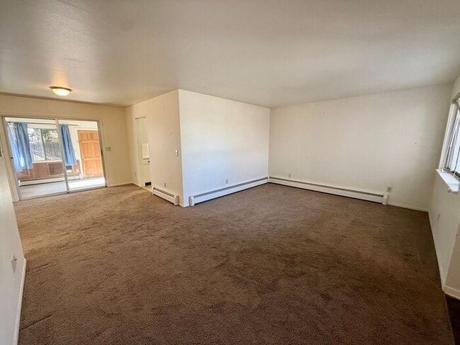 Photo - ***MOVE-IN SPECIAL 2 WEEKS FREE***2 Bed, 1.5 Bath Duplex for Rent in Fort Collins!