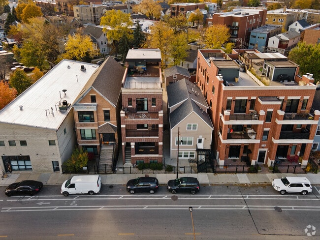 Building Photo - 3136 N Elston Ave Rental