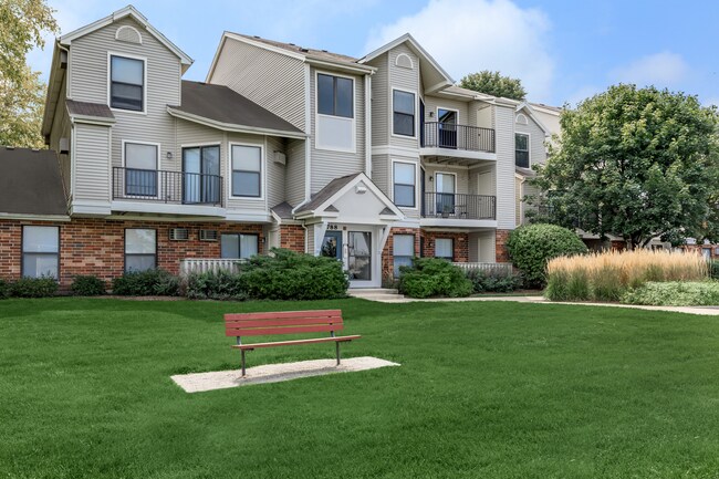 Fox Valley Villages Apartments For Rent in Aurora, IL | ForRent.com