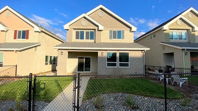 Photo - Lovely Home in New Community 10 min North of Redding!