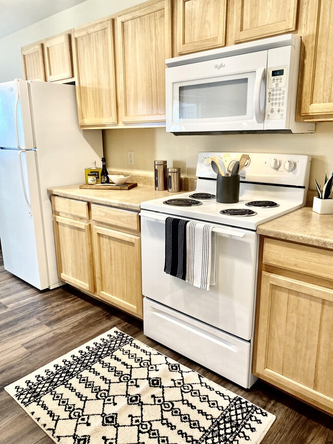 Building Photo - Deer Creek Rental