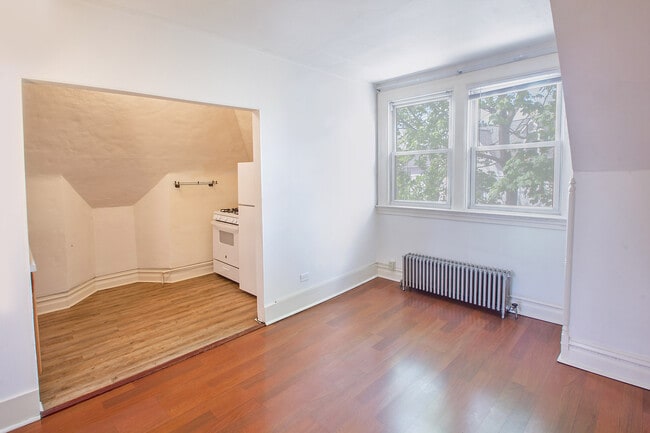 Building Photo - 405 Biddle Ave Unit 4