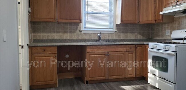 Photo - 317 Bullocks Point Ave Unidad 1