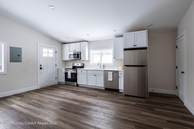 Photo - 3004 W Church St