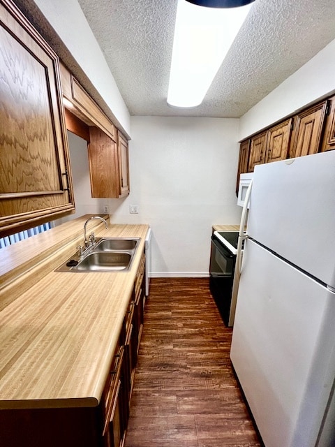 Photo - 475 Industrial Dr W