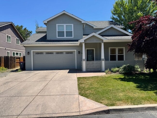 NEW TO MARKET/ LARGE 2 STORY HOME ON PRIVA... - NEW TO MARKET/ LARGE 2 STORY HOME ON PRIVA...