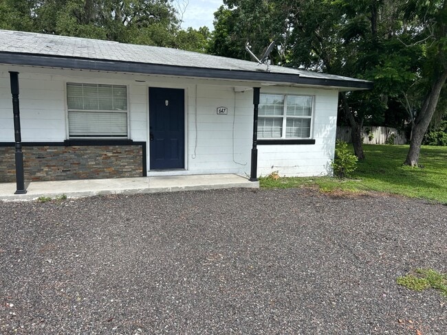 Building Photo - 645 7th St NE Rental