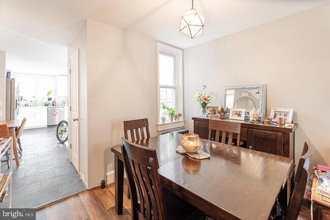 Photo - 613 Taney Terrace