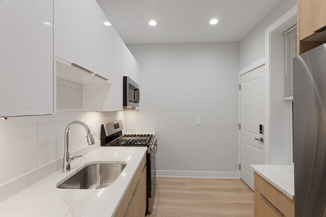 Photo - 6946 N Wolcott Ave Unit 2