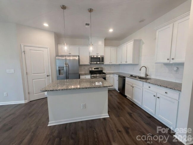 Photo - 5215 Maynard Hl Dr