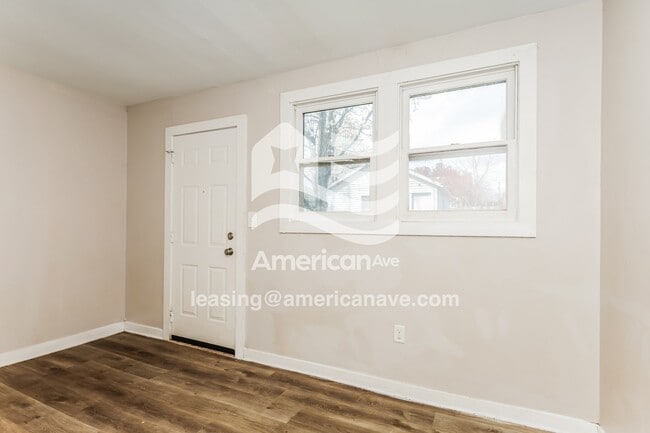 Photo - 941 Kercher St