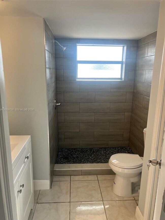 Photo - 1780 NE 191st St Unit 410-2
