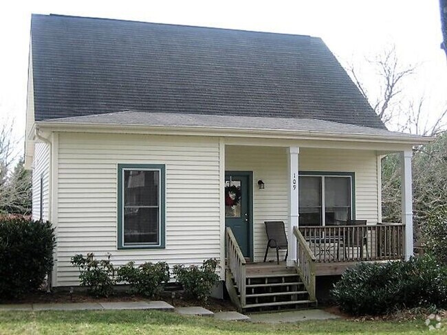 Building Photo - 3 Bedroom, 2 Bath Home on Givens Lane