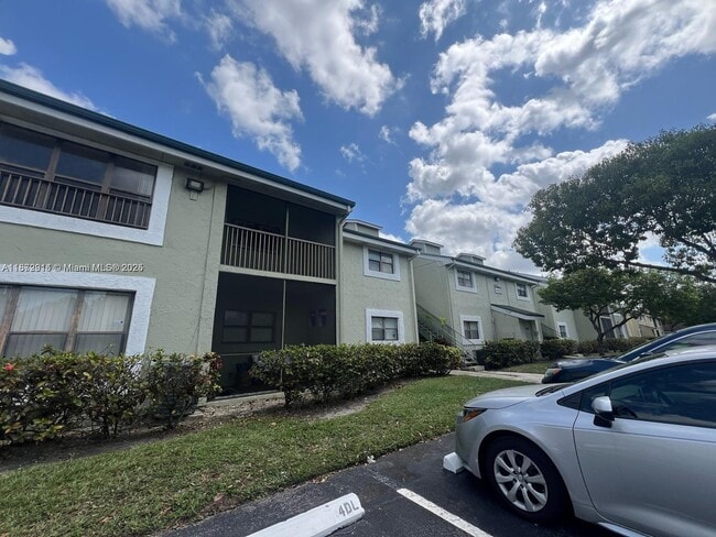 Building Photo - 4088 N Pine Island Rd Unit 413 Rental