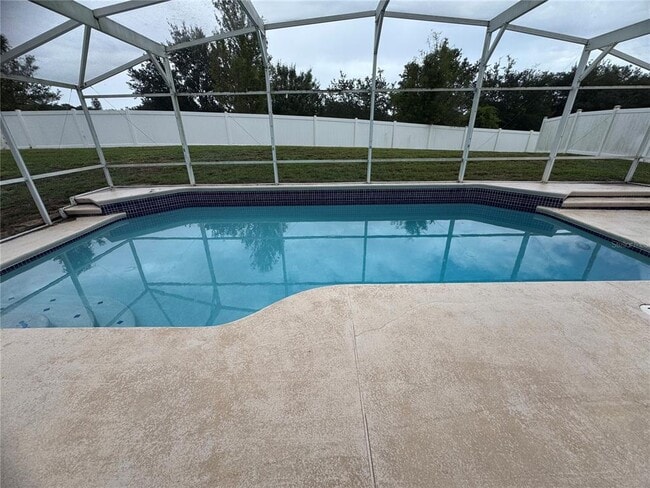 Photo - 648 Lockbreeze Dr