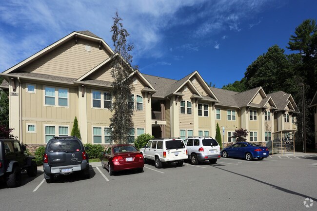 Greenway Cove Apartments - Greenway Cove Apartments