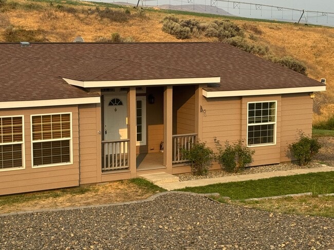 Photo - 4 Bed 3 Bath Home with Expansive Country V...