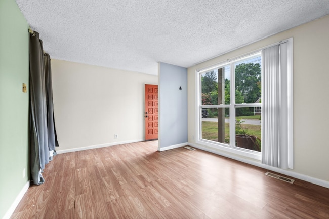 Photo - 5409 Country Dr