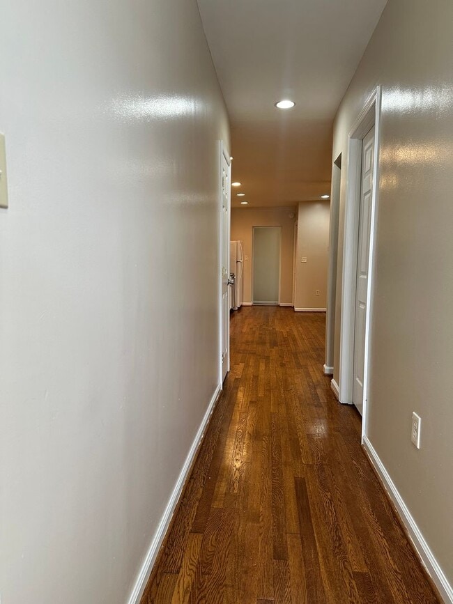 Photo - 1913 Rosedale St NE Unit 1