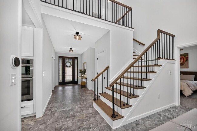 6582 Rosewood Ln