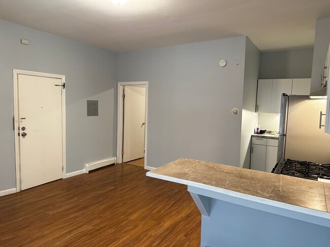 Photo - 116 Garside St Unit 1F