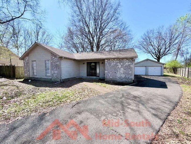 Photo - 7029 Tree Line Cove