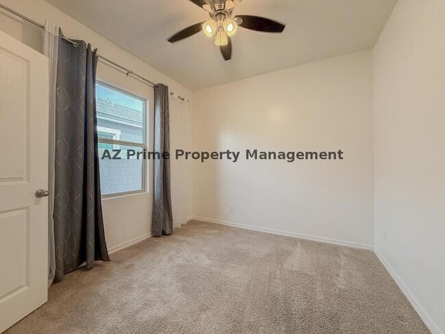 Photo - 5815 N 195th Dr