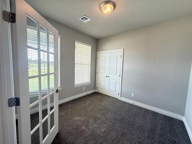 Photo - 9544 Monterey Dr