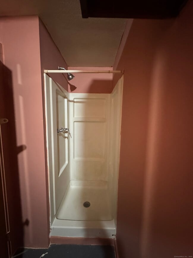 Photo - 421 Blatchley Ave Unit 3