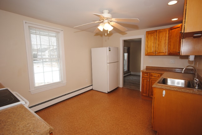 Photo - 79 School St