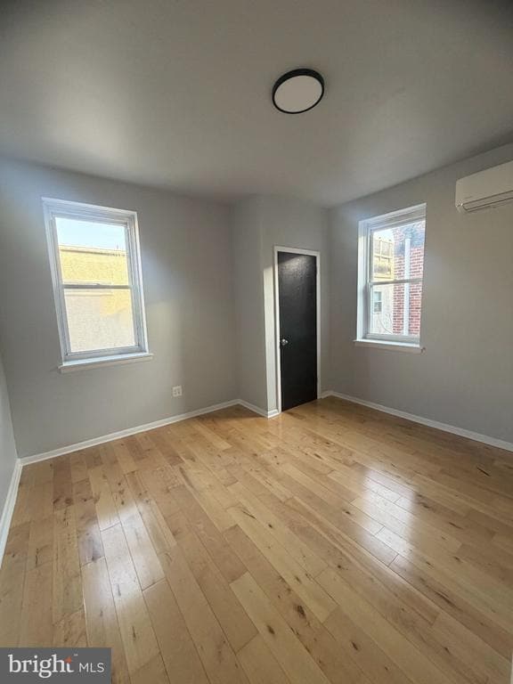 Building Photo - 975 N Lawrence St Unit C