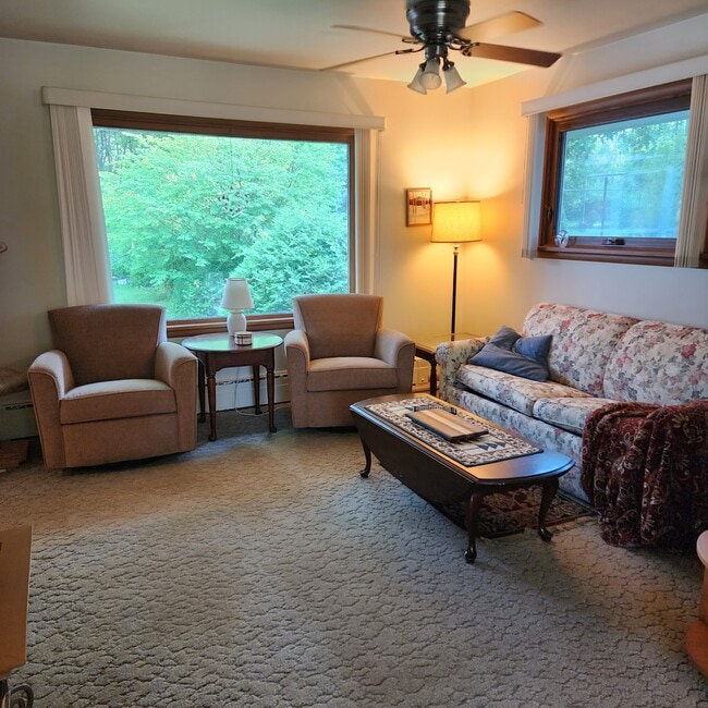 Photo - 423 W Park St