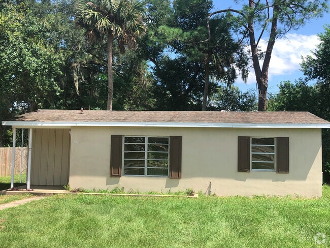 Building Photo - 2 Bed 1 Bath | Large Yard | Washer/Dryer H... Rental