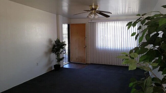Photo - Centrally located 1 bedroom, 1 bath with bonus Den in a duplex, SW side of Swan & Grant.