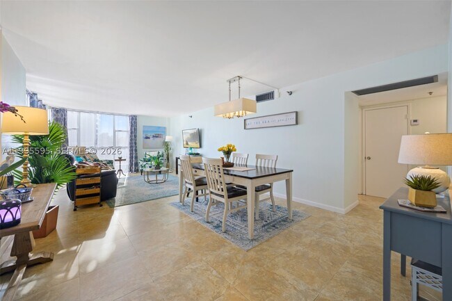 Photo - 20515 E Country Club Dr Unit 348