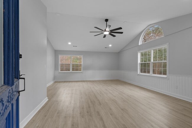 Photo - 2730 Cultra Rd