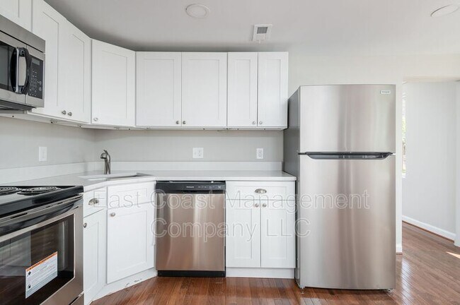 Photo - 230 S Broadway Unidad Apt 4