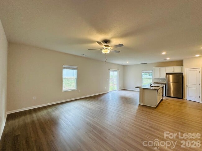 Photo - 6322 Lowe Ln